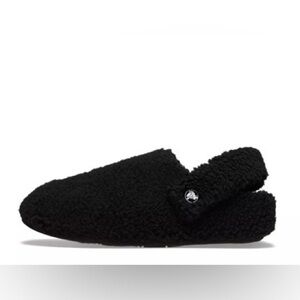 CROCS Black Fuzzy Slippers